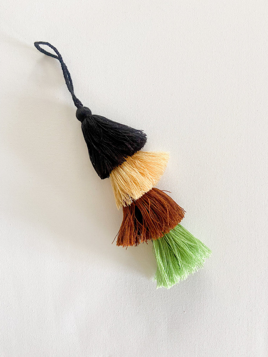 Pom Pom Tassel