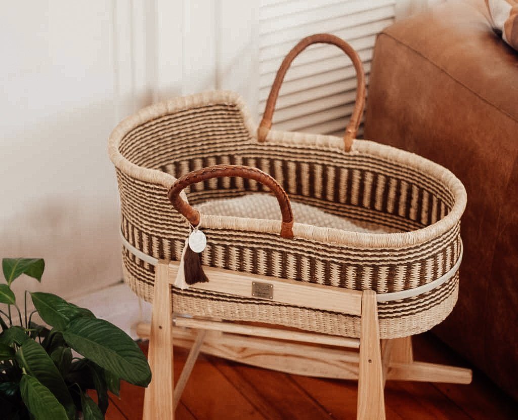 'Nomad' Moses Basket - (mattress included)