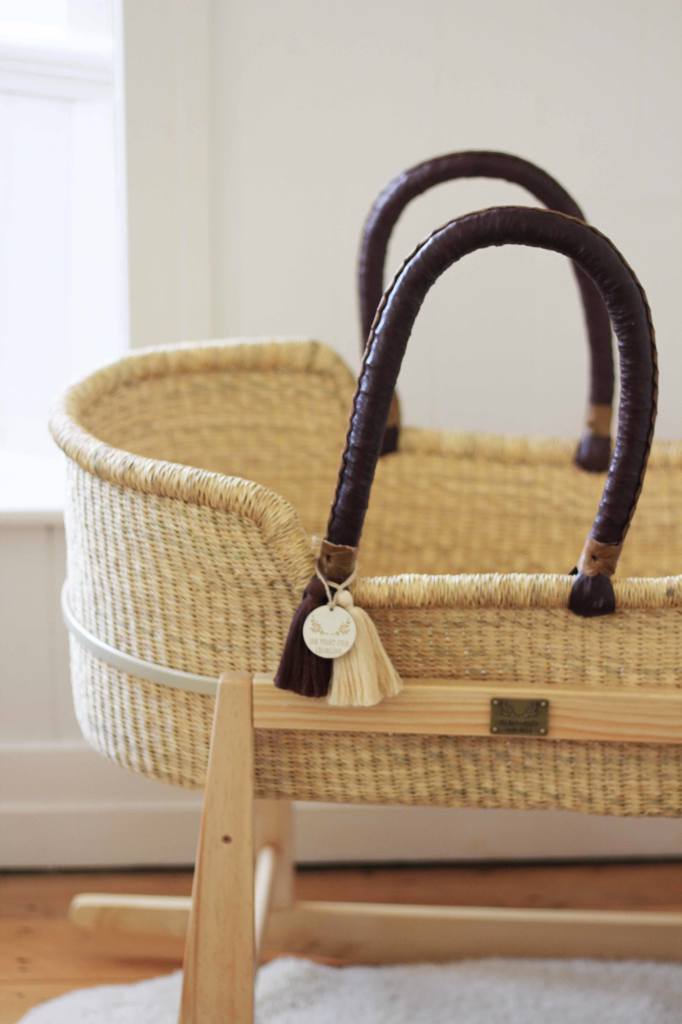 ‘Oak' Natural Moses Basket (Brown Handles) - (mattress included)