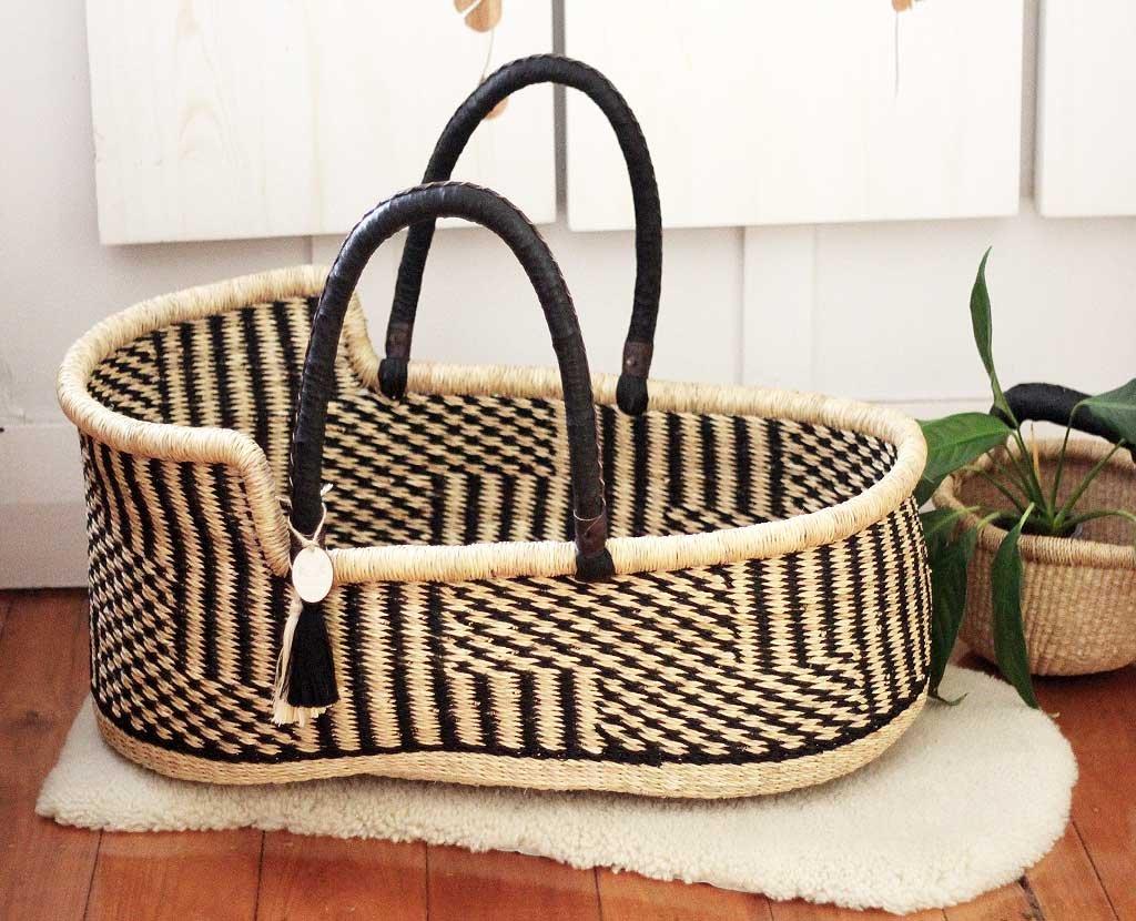 'Onyx' Moses Basket  - (mattress included)