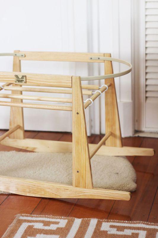 Moses Basket Stand