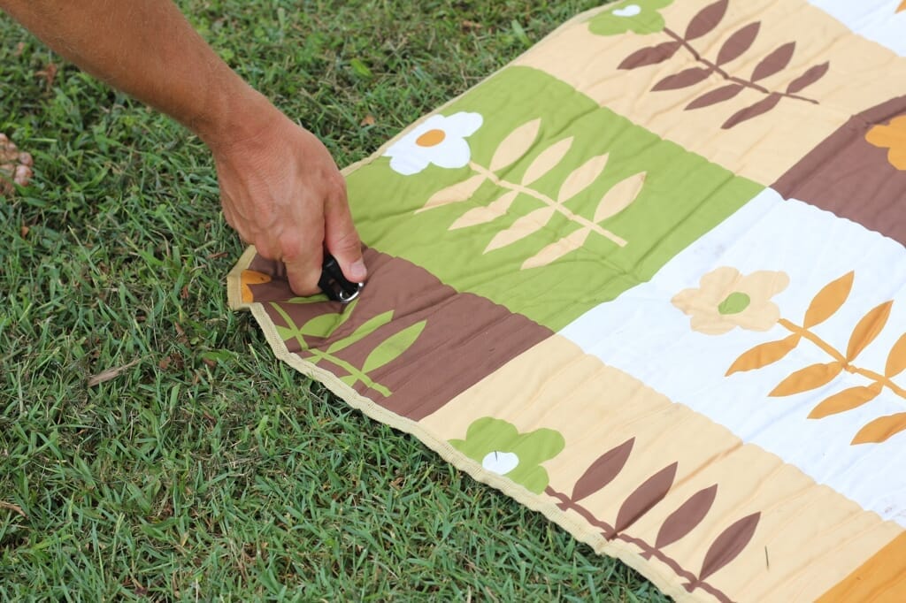 hold down pegs for picnic mat