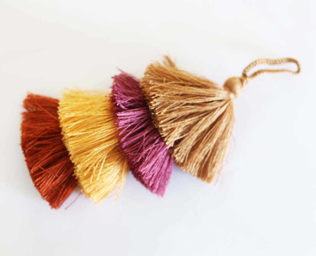 Pom Pom Tassel #208