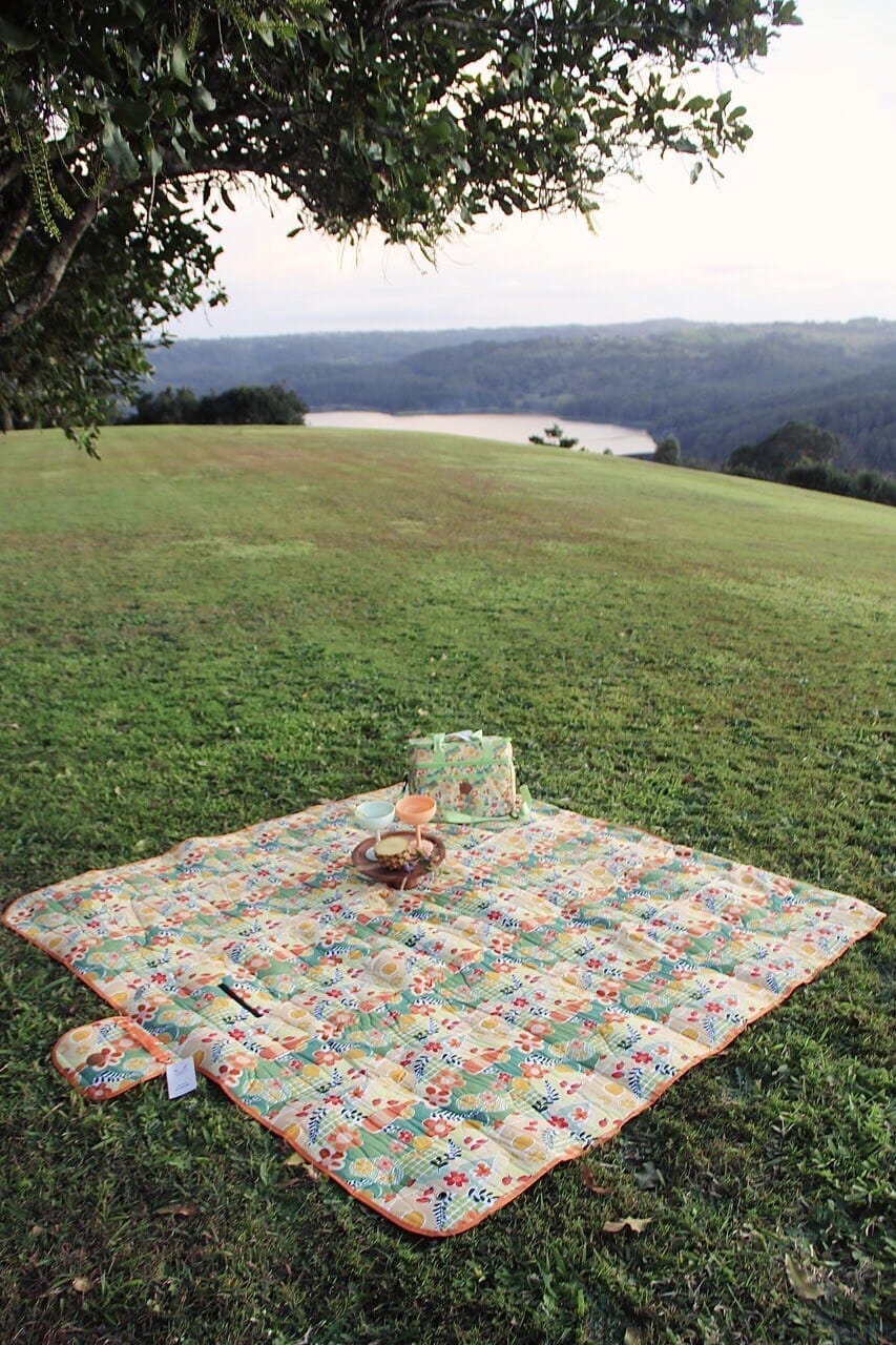 waterproof picnic rug